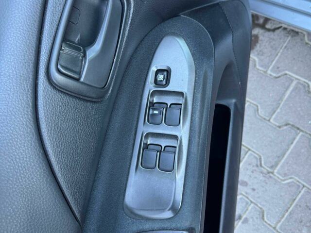 Серый Мицубиси Лансер, объемом двигателя 1.6 л и пробегом 256 тыс. км за 4500 $, фото 6 на Automoto.ua