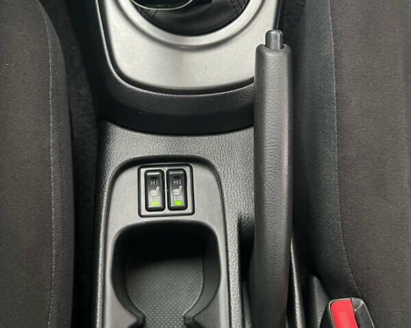 Серый Мицубиси Лансер, объемом двигателя 1.6 л и пробегом 254 тыс. км за 4500 $, фото 28 на Automoto.ua