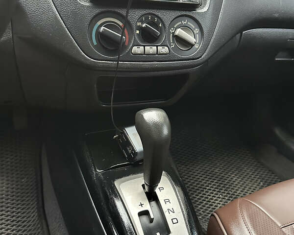 Серый Мицубиси Лансер, объемом двигателя 1.6 л и пробегом 238 тыс. км за 4400 $, фото 10 на Automoto.ua