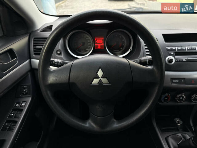 Міцубісі Lancer 2007 у Житомирі на Automoto.ua Сірий Міцубісі Lancer, об'ємом двигуна 1.5 л та пробігом 195 тис. км за 5700 $, фото 36 на Automoto.ua