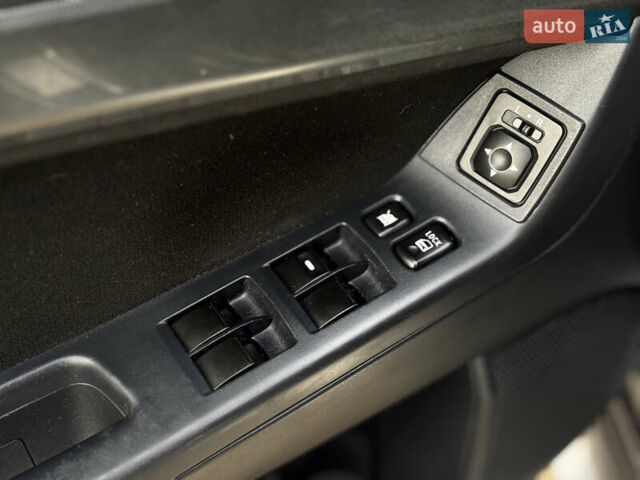 Сірий Міцубісі Lancer, об'ємом двигуна 2 л та пробігом 220 тис. км за 6800 $, фото 20 на Automoto.ua