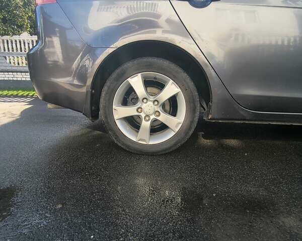 Мицубиси Лансер 2007 в Калуше на Automoto.ua Серый Мицубиси Лансер, объемом двигателя 1.5 л и пробегом 188 тыс. км за 6200 $, фото 9 на Automoto.ua