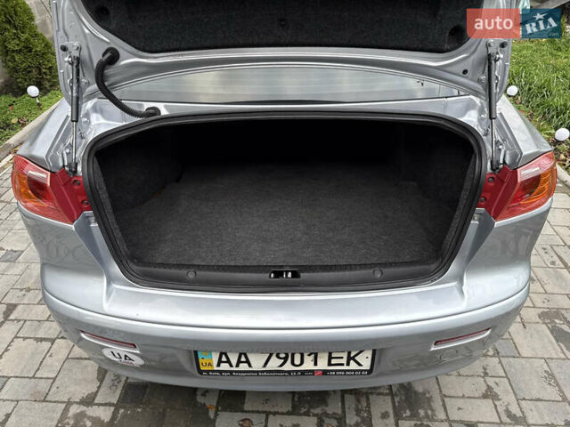 Міцубісі Lancer 2007 у Житомирі на Automoto.ua Сірий Міцубісі Lancer, об'ємом двигуна 1.5 л та пробігом 195 тис. км за 5700 $, фото 93 на Automoto.ua