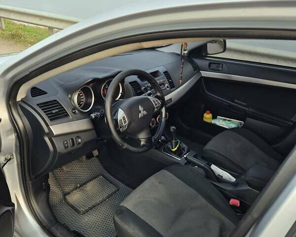 Сірий Міцубісі Lancer, об'ємом двигуна 2 л та пробігом 340 тис. км за 7100 $, фото 1 на Automoto.ua