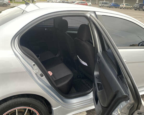 Міцубісі Lancer 2007 у Кременчуге на Automoto.ua Сірий Міцубісі Lancer, об'ємом двигуна 2 л та пробігом 441 тис. км за 5100 $, фото 10 на Automoto.ua