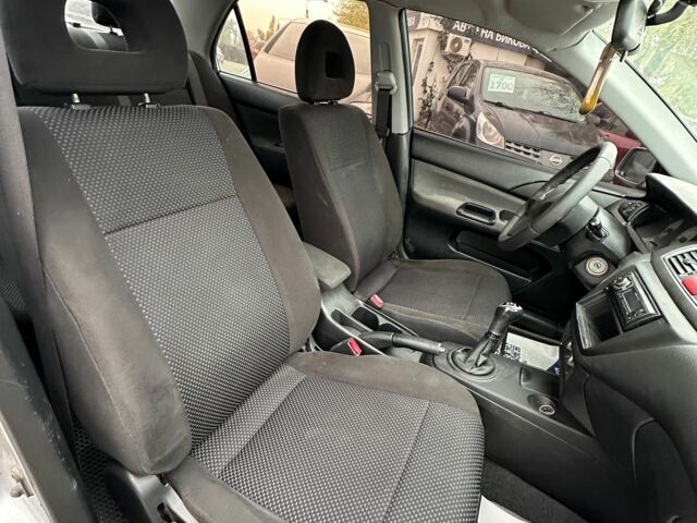 Серый Мицубиси Лансер, объемом двигателя 1.6 л и пробегом 280 тыс. км за 4600 $, фото 5 на Automoto.ua