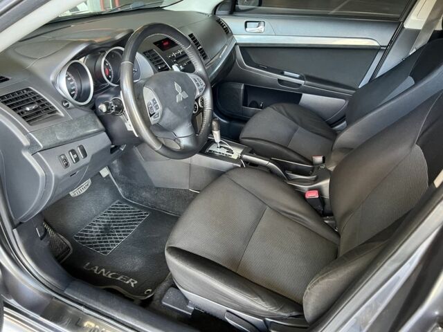 Сірий Міцубісі Lancer, об'ємом двигуна 2 л та пробігом 197 тис. км за 6200 $, фото 2 на Automoto.ua