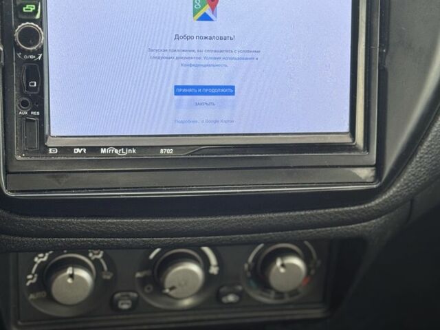 Серый Мицубиси Лансер, объемом двигателя 2 л и пробегом 185 тыс. км за 4600 $, фото 12 на Automoto.ua