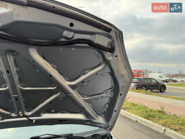 Серый Мицубиси Лансер, объемом двигателя 1.3 л и пробегом 160 тыс. км за 5555 $, фото 71 на Automoto.ua