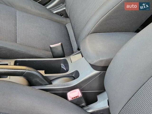 Серый Мицубиси Лансер, объемом двигателя 2 л и пробегом 282 тыс. км за 5450 $, фото 57 на Automoto.ua