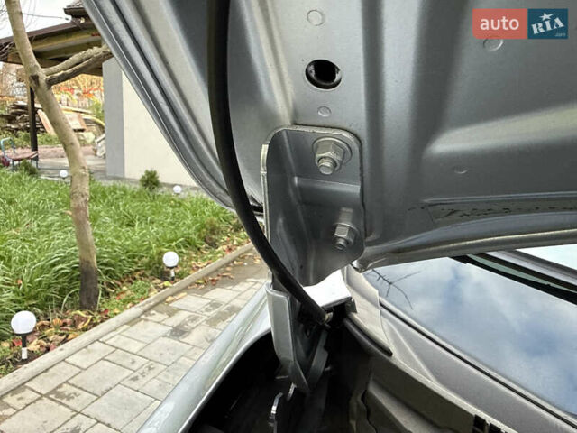 Міцубісі Lancer 2007 у Житомирі на Automoto.ua Сірий Міцубісі Lancer, об'ємом двигуна 1.5 л та пробігом 195 тис. км за 5700 $, фото 75 на Automoto.ua