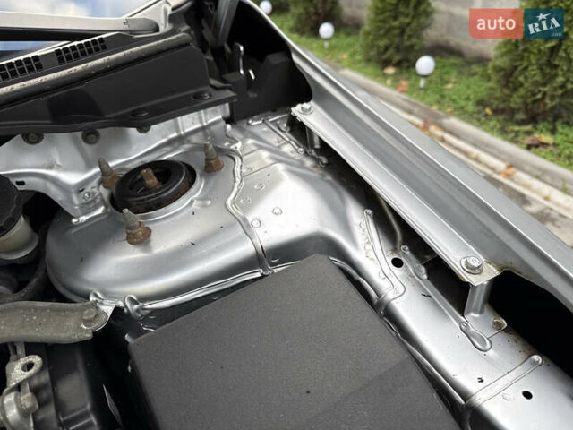 Міцубісі Lancer 2007 у Житомирі на Automoto.ua Сірий Міцубісі Lancer, об'ємом двигуна 1.5 л та пробігом 195 тис. км за 5700 $, фото 81 на Automoto.ua