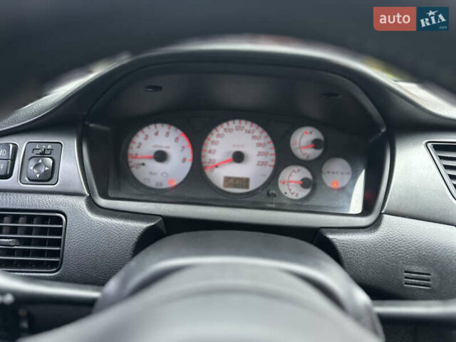 Сірий Міцубісі Lancer, об'ємом двигуна 1.6 л та пробігом 177 тис. км за 2800 $, фото 35 на Automoto.ua