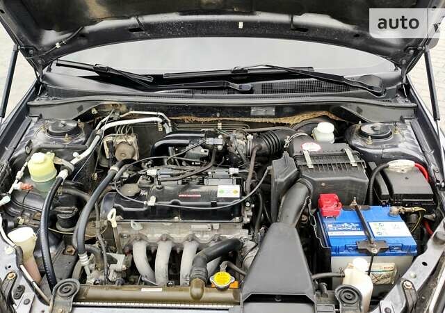 Сірий Міцубісі Lancer, об'ємом двигуна 1.6 л та пробігом 128 тис. км за 7950 $, фото 8 на Automoto.ua