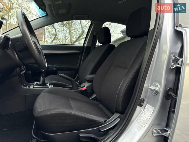 Міцубісі Lancer 2007 у Житомирі на Automoto.ua Сірий Міцубісі Lancer, об'ємом двигуна 1.5 л та пробігом 195 тис. км за 5700 $, фото 32 на Automoto.ua