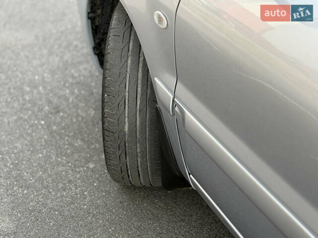 Серый Мицубиси Лансер, объемом двигателя 1.3 л и пробегом 160 тыс. км за 5555 $, фото 23 на Automoto.ua