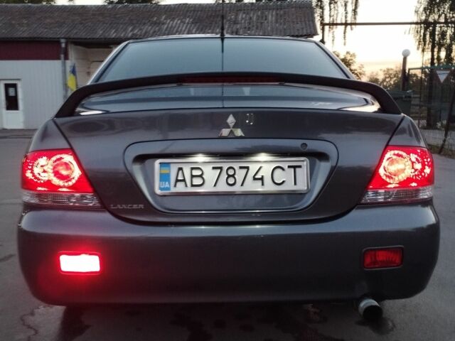 Сірий Міцубісі Lancer, об'ємом двигуна 1.6 л та пробігом 178 тис. км за 5464 $, фото 2 на Automoto.ua
