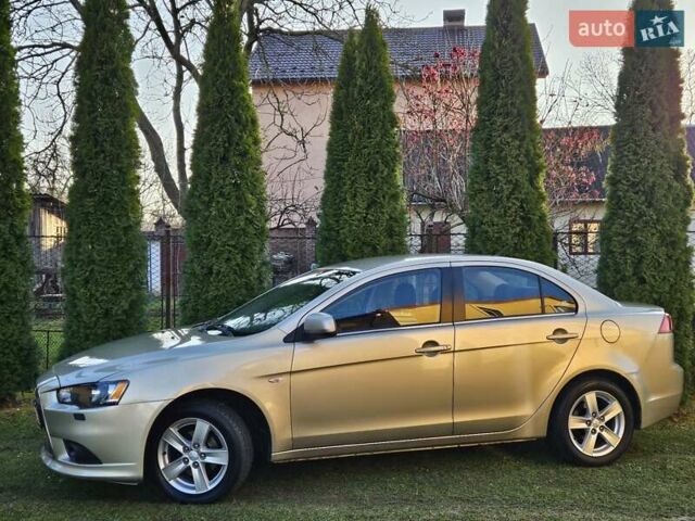 Серый Мицубиси Лансер, объемом двигателя 2 л и пробегом 282 тыс. км за 5450 $, фото 5 на Automoto.ua