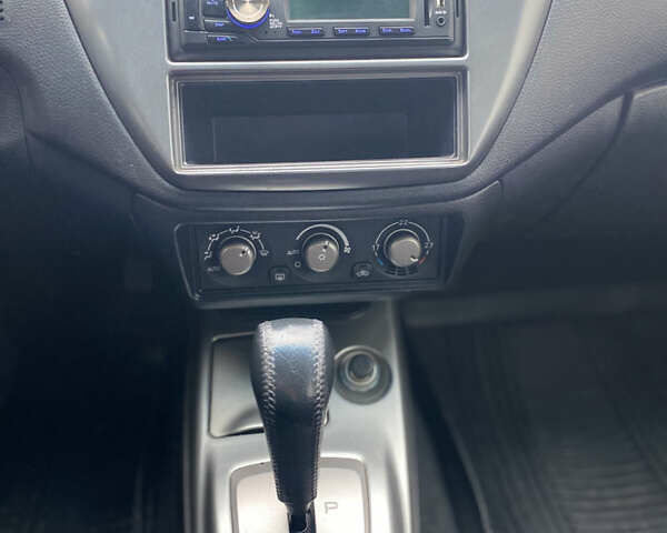 Серый Мицубиси Лансер, объемом двигателя 1.58 л и пробегом 240 тыс. км за 5500 $, фото 11 на Automoto.ua