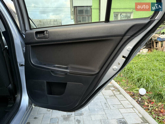 Міцубісі Lancer 2007 у Житомирі на Automoto.ua Сірий Міцубісі Lancer, об'ємом двигуна 1.5 л та пробігом 195 тис. км за 5700 $, фото 46 на Automoto.ua