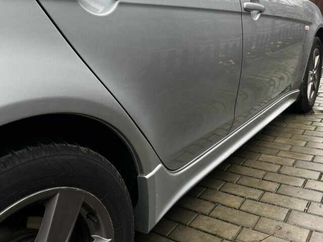 Серый Мицубиси Лансер, объемом двигателя 2 л и пробегом 227 тыс. км за 6600 $, фото 2 на Automoto.ua