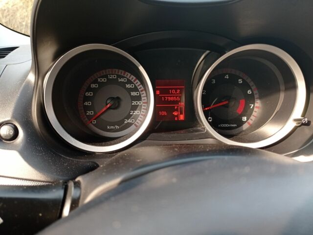 Серый Мицубиси Лансер, объемом двигателя 2 л и пробегом 180 тыс. км за 5800 $, фото 22 на Automoto.ua