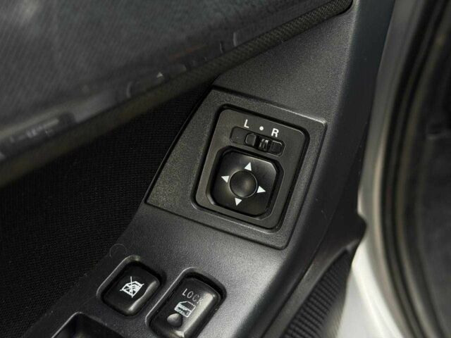 Серый Мицубиси Лансер, объемом двигателя 2 л и пробегом 207 тыс. км за 5800 $, фото 20 на Automoto.ua