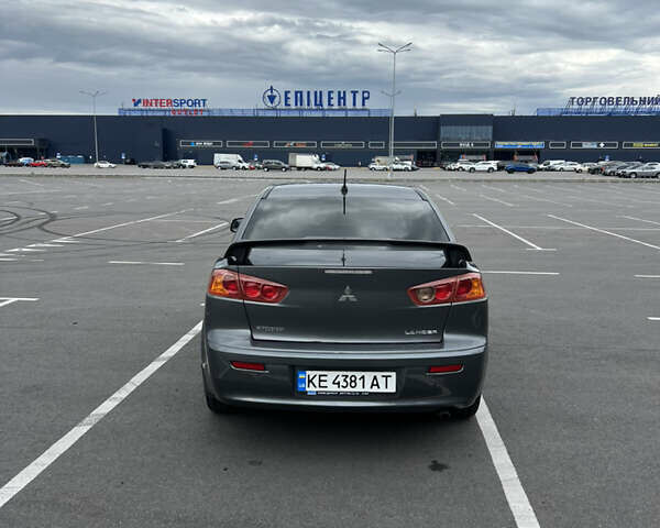 Сірий Міцубісі Lancer, об'ємом двигуна 2 л та пробігом 300 тис. км за 6299 $, фото 6 на Automoto.ua