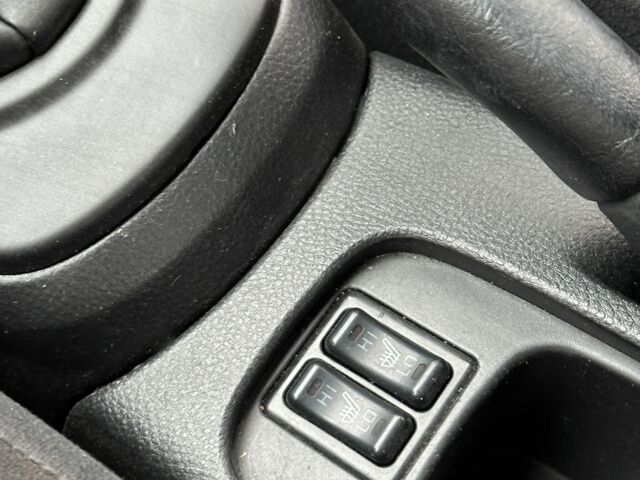 Серый Мицубиси Лансер, объемом двигателя 1.6 л и пробегом 280 тыс. км за 4600 $, фото 9 на Automoto.ua