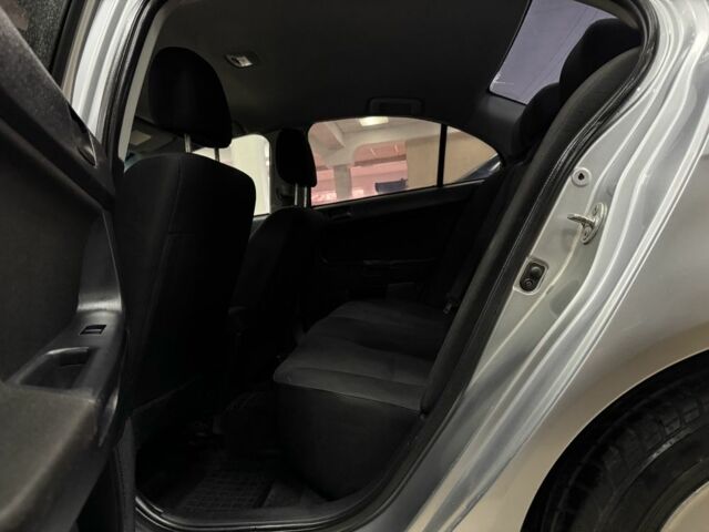 Серый Мицубиси Лансер, объемом двигателя 2 л и пробегом 172 тыс. км за 6300 $, фото 9 на Automoto.ua