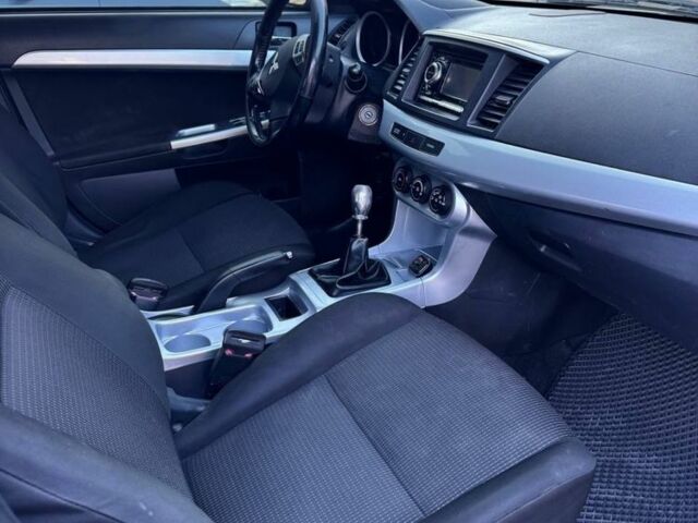 Сірий Міцубісі Lancer, об'ємом двигуна 1.5 л та пробігом 200 тис. км за 4500 $, фото 4 на Automoto.ua