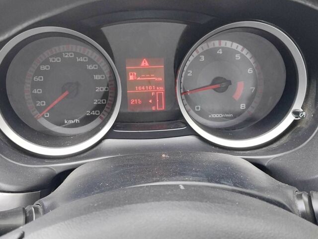 Серый Мицубиси Лансер, объемом двигателя 1.5 л и пробегом 166 тыс. км за 5500 $, фото 5 на Automoto.ua