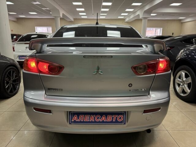 Серый Мицубиси Лансер, объемом двигателя 2 л и пробегом 172 тыс. км за 6300 $, фото 6 на Automoto.ua