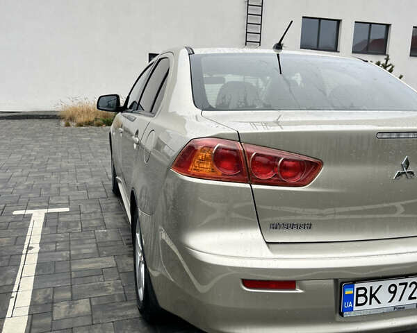 Сірий Міцубісі Lancer, об'ємом двигуна 2 л та пробігом 230 тис. км за 6800 $, фото 12 на Automoto.ua