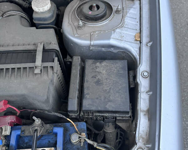 Серый Мицубиси Лансер, объемом двигателя 1.58 л и пробегом 330 тыс. км за 3500 $, фото 3 на Automoto.ua