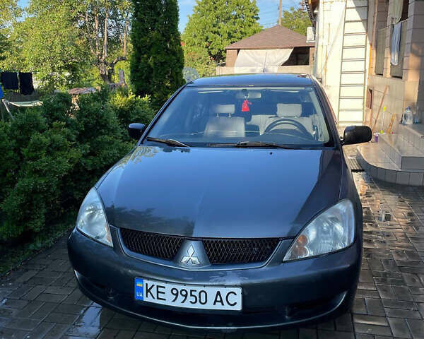 Мицубиси Лансер 2008 в Днепре (Днепропетровске) на Automoto.ua Серый Мицубиси Лансер, объемом двигателя 1.3 л и пробегом 220 тыс. км за 6000 $, фото 1 на Automoto.ua