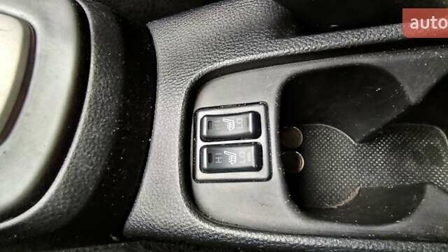 Серый Мицубиси Лансер, объемом двигателя 1.58 л и пробегом 176 тыс. км за 5000 $, фото 19 на Automoto.ua