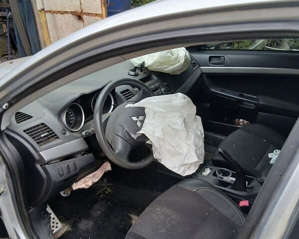 Сірий Міцубісі Lancer, об'ємом двигуна 1.6 л та пробігом 180 тис. км за 3500 $, фото 1 на Automoto.ua