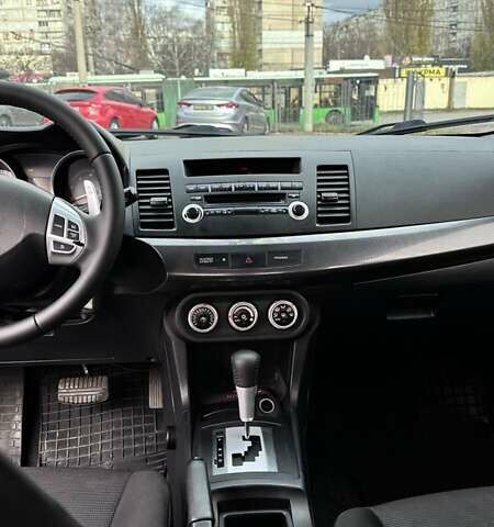 Сірий Міцубісі Lancer, об'ємом двигуна 2 л та пробігом 210 тис. км за 7100 $, фото 9 на Automoto.ua