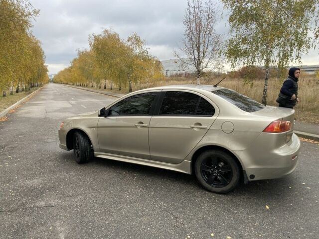 Міцубісі Lancer 2008 у Запоріжжя на Automoto.ua Сірий Міцубісі Lancer, об'ємом двигуна 2 л та пробігом 300 тис. км за 6500 $, фото 7 на Automoto.ua