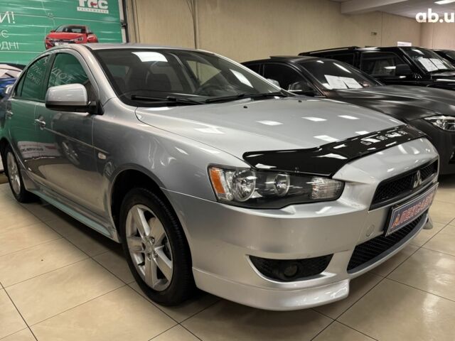 Серый Мицубиси Лансер, объемом двигателя 0 л и пробегом 241 тыс. км за 6400 $, фото 5 на Automoto.ua
