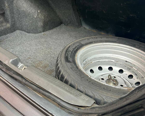 Мицубиси Лансер 2008 в Днепре (Днепропетровске) на Automoto.ua Серый Мицубиси Лансер, объемом двигателя 1.3 л и пробегом 220 тыс. км за 6000 $, фото 12 на Automoto.ua