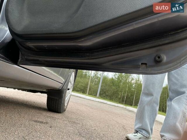 Серый Мицубиси Лансер, объемом двигателя 1.58 л и пробегом 250 тыс. км за 4200 $, фото 18 на Automoto.ua