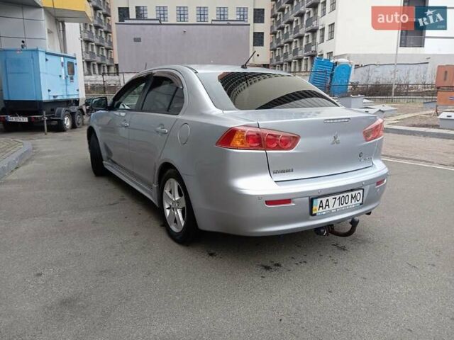 Сірий Міцубісі Lancer, об'ємом двигуна 2 л та пробігом 275 тис. км за 6000 $, фото 3 на Automoto.ua