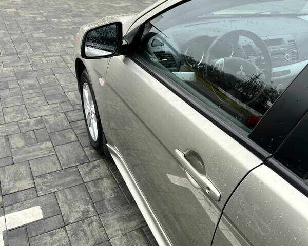 Сірий Міцубісі Lancer, об'ємом двигуна 2 л та пробігом 230 тис. км за 6800 $, фото 14 на Automoto.ua