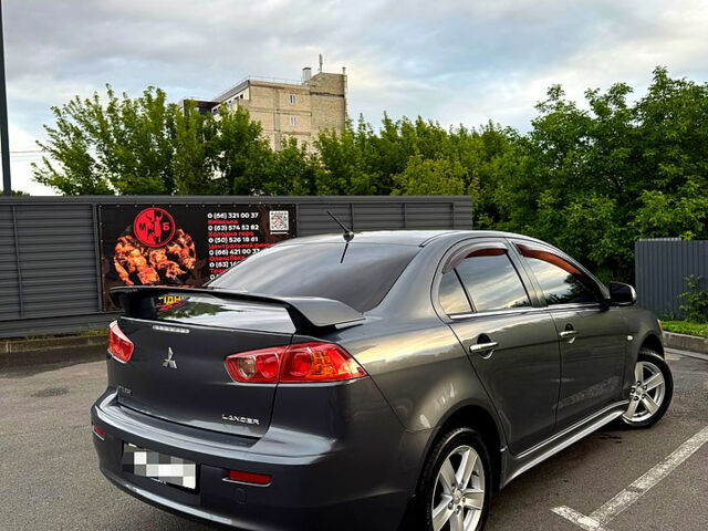 Сірий Міцубісі Lancer, об'ємом двигуна 2 л та пробігом 180 тис. км за 7600 $, фото 3 на Automoto.ua