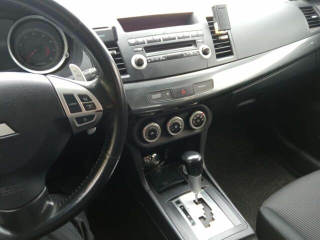 Сірий Міцубісі Lancer, об'ємом двигуна 2 л та пробігом 189 тис. км за 6700 $, фото 8 на Automoto.ua