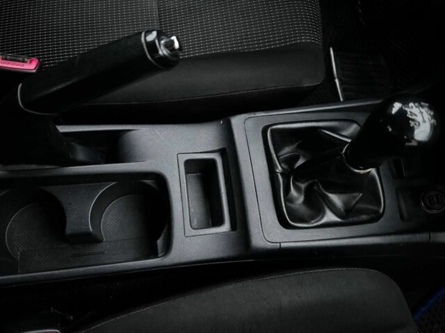 Серый Мицубиси Лансер, объемом двигателя 1.5 л и пробегом 147 тыс. км за 6700 $, фото 16 на Automoto.ua