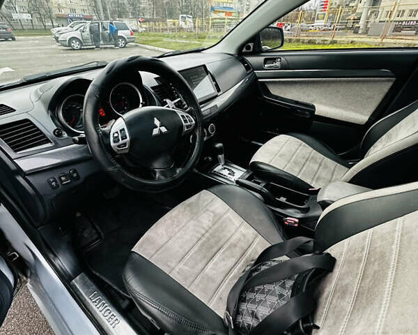 Сірий Міцубісі Lancer, об'ємом двигуна 2 л та пробігом 238 тис. км за 5350 $, фото 7 на Automoto.ua