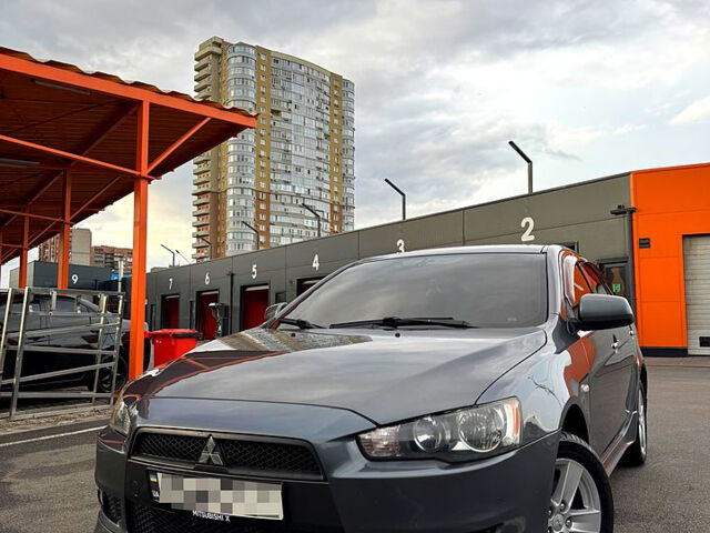 Сірий Міцубісі Lancer, об'ємом двигуна 2 л та пробігом 180 тис. км за 7600 $, фото 1 на Automoto.ua